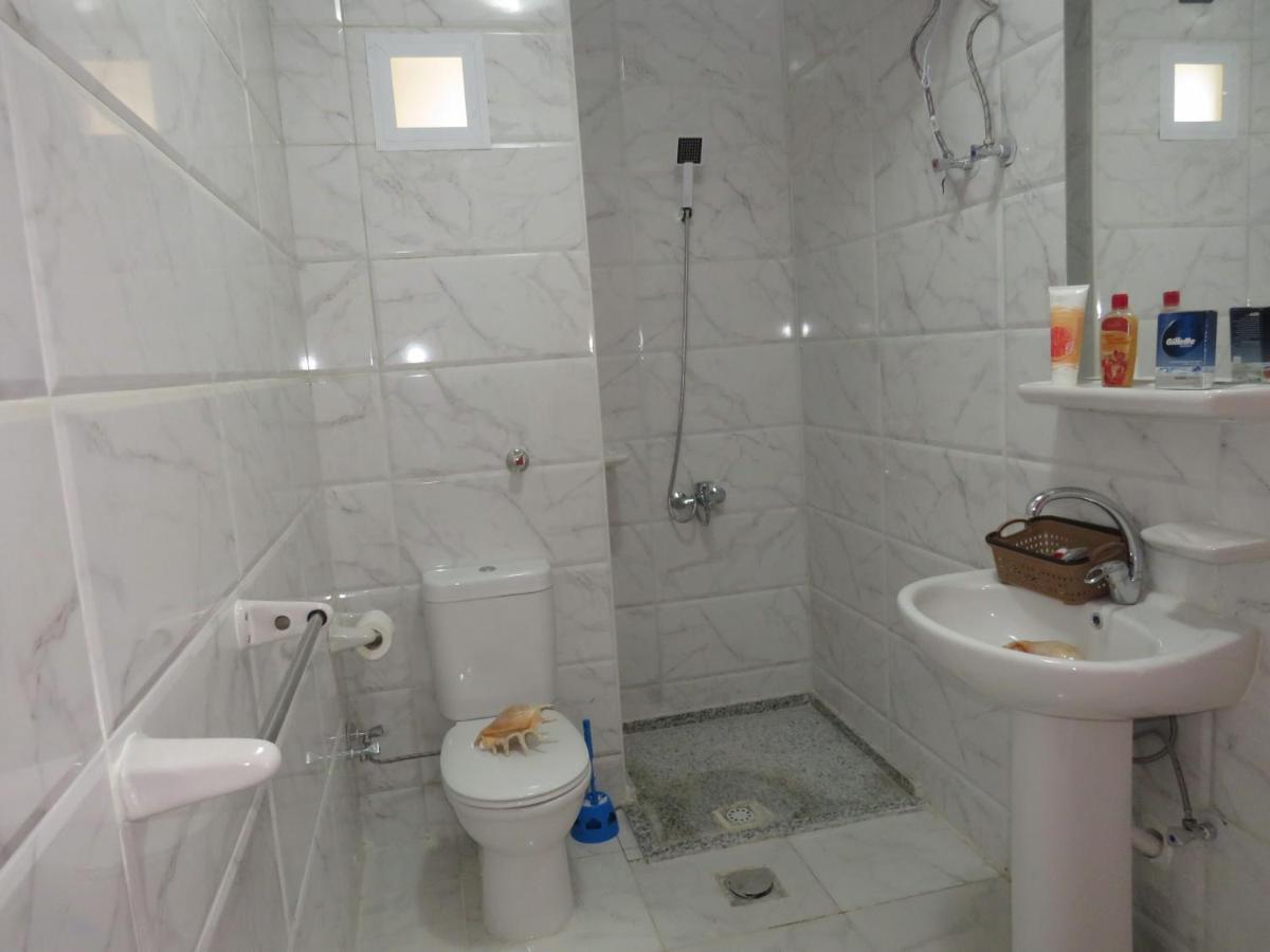 Apartment Bella Vita Near The Sea Redsealine Gurdaka Kültér fotó