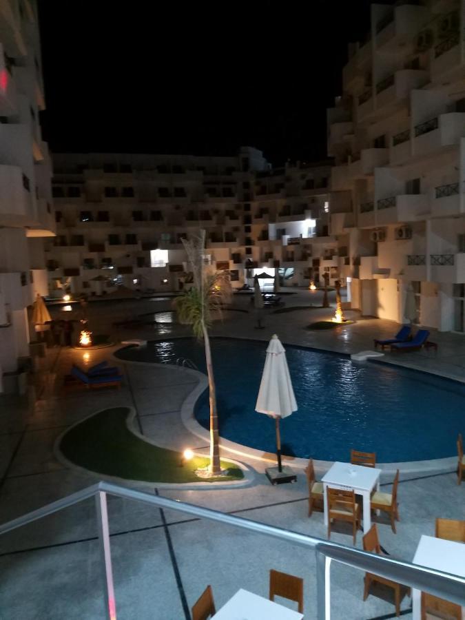 Apartment Bella Vita Near The Sea Redsealine Gurdaka Kültér fotó