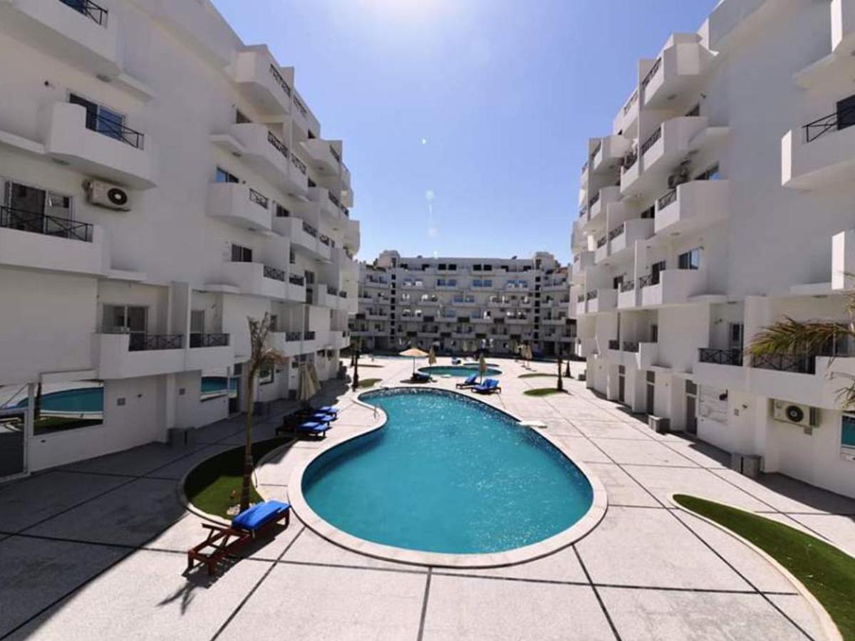 Apartment Bella Vita Near The Sea Redsealine Gurdaka Kültér fotó